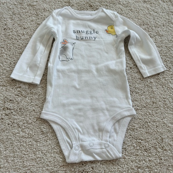 6M Bunny Carter’s Baby Clothes 1 Onesie, 1 Bunny Beanie Hat, 1 Pants - Picture 4 of 12